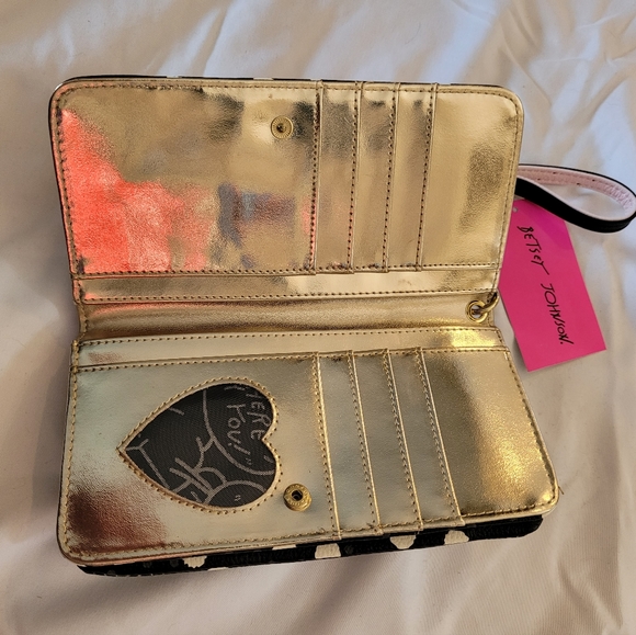 Betsey Johnson clutch - Picture 5 of 5